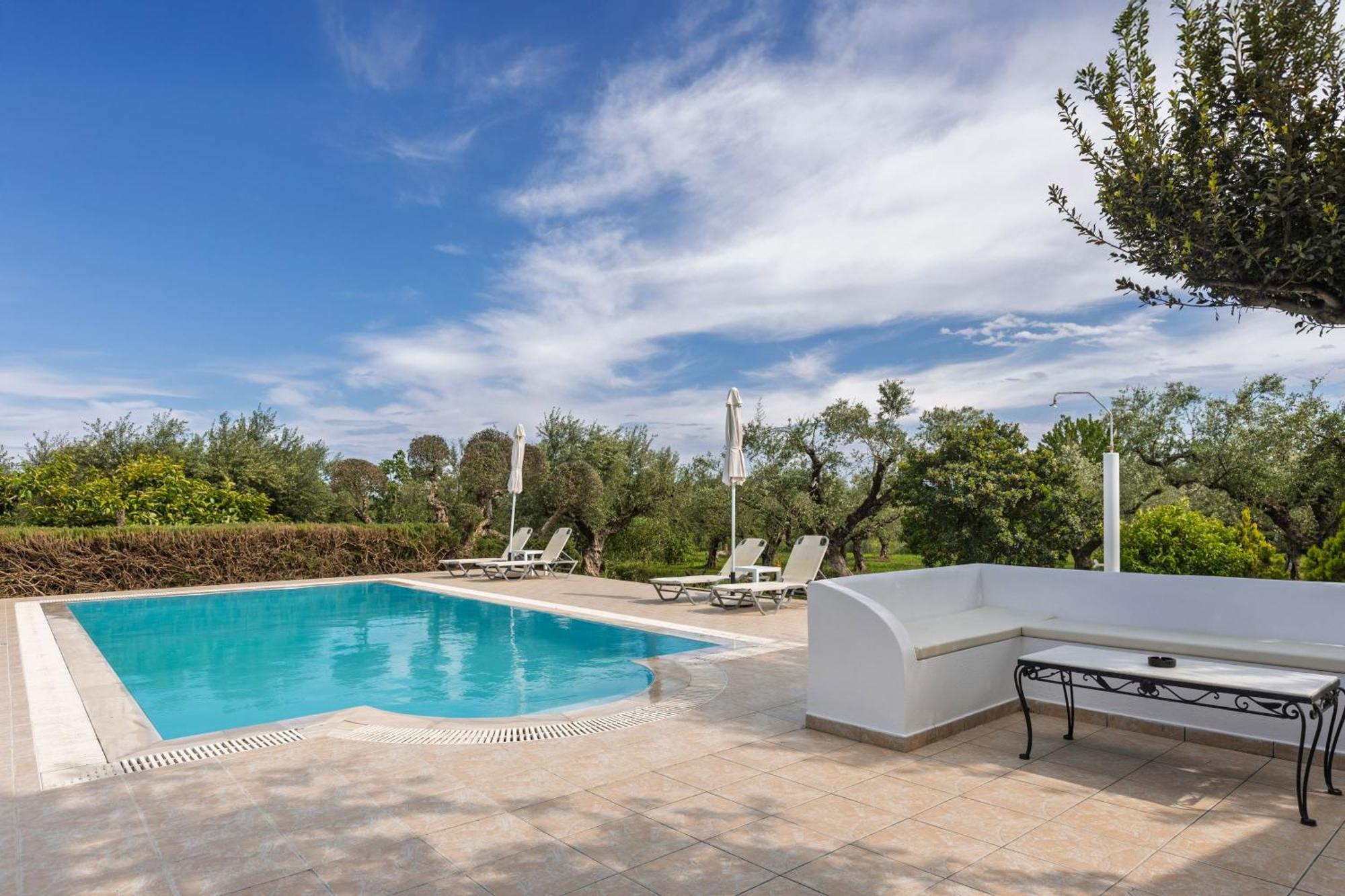 Villa Lola - 3 Bedrooms & Private Pool Lithakia  Buitenkant foto